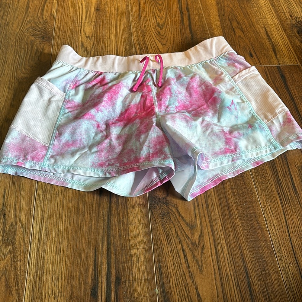 Shorts with liner